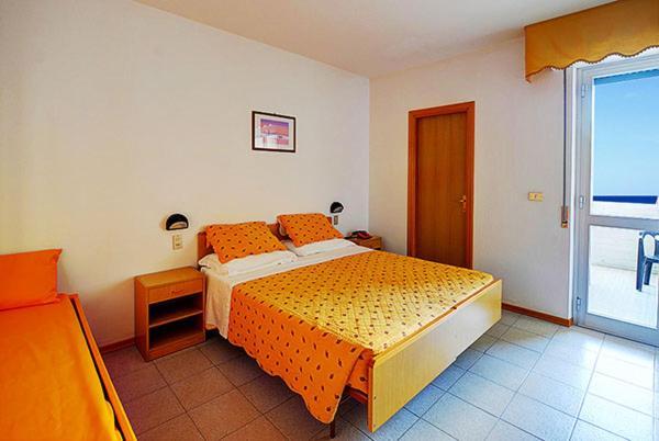 Hotel San Remo - All Inclusive - Fronte Mare - Spiaggia Privata Martinsicuro Esterno foto